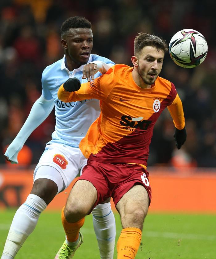 Fanatik yazarları Galatasaray - Başakşehir maçını kaleme aldı