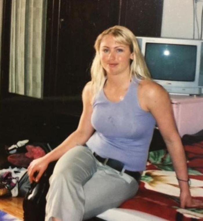 Bir garip hikaye: Ormanda çırılçıplak
