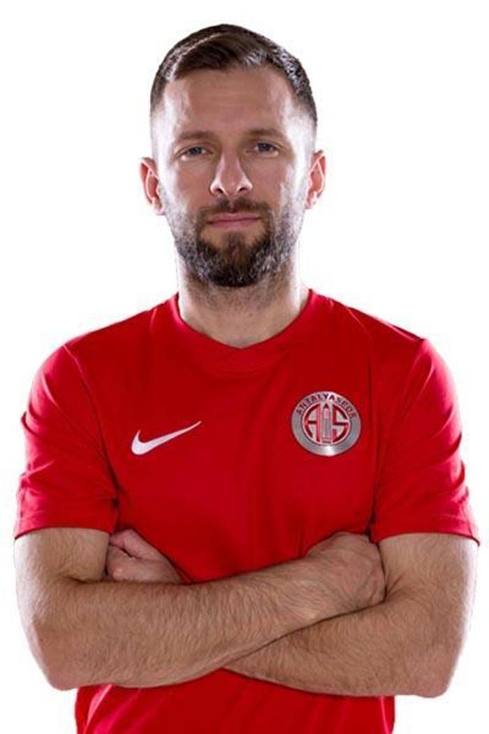 HAKAN ÖZMERT
