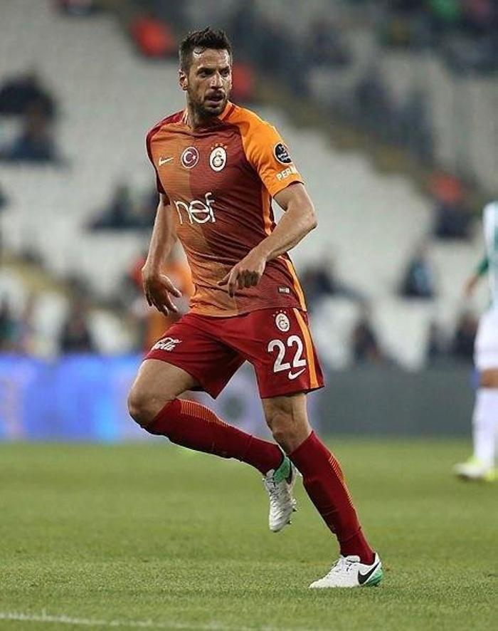 Sezon sonu sözleşmesi bitiyor 3 büyükler...