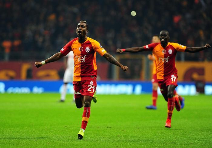 Robinho basiti güzelleştirdi (Metin Tükenmez)