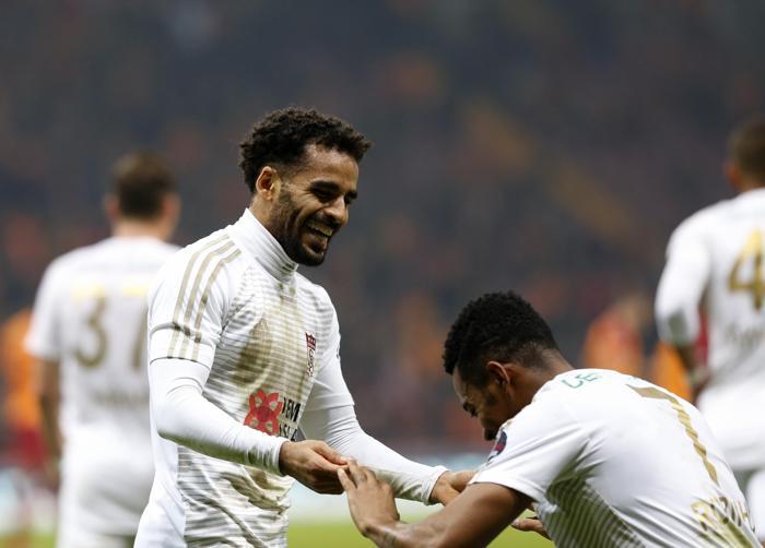 Fanatik yazarlarının Galatasaray - Sivasspor maçı yorumları