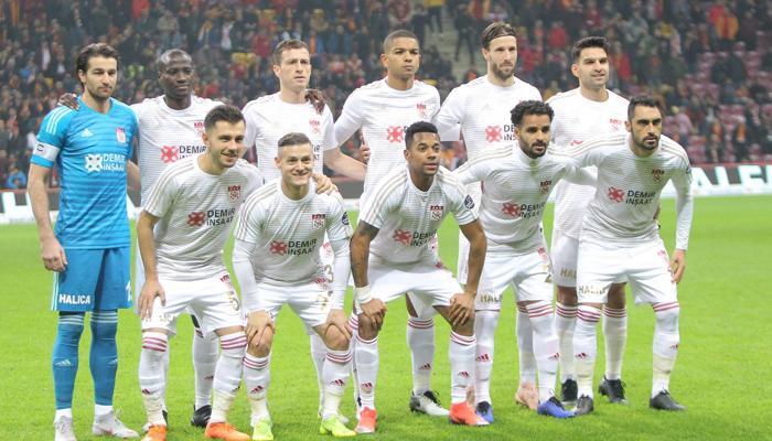 Fanatik yazarlarının Galatasaray - Sivasspor maçı yorumları