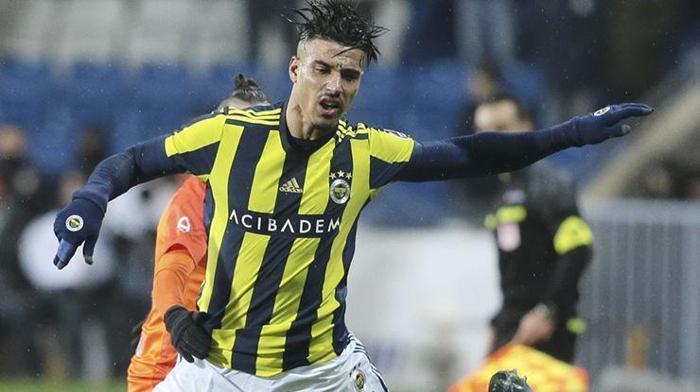 Fenerbahçeli yıldız 3 güzelle yakalandı