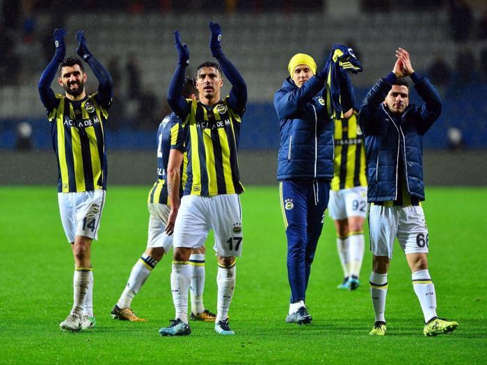 Fanatik yazarlarının Medipol Başakşehir - Fenerbahçe maçı yorumları