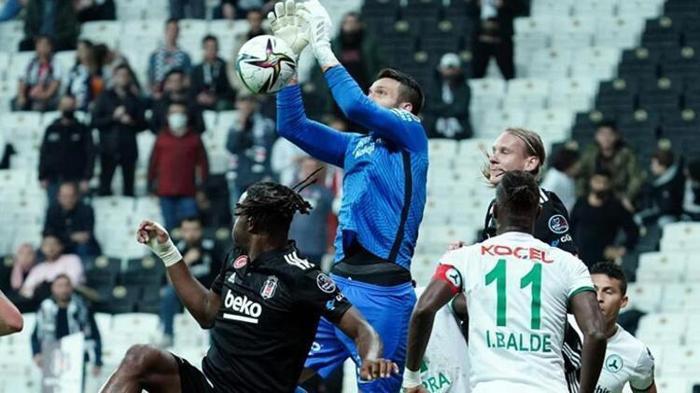 Son dakika transfer haberi: Galatasarayın yeni kalecisi kim olacak