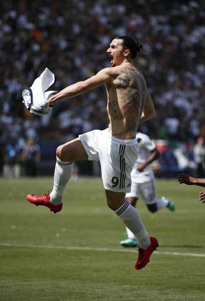 Zlatan Ibrahimovice dudak uçuklatan maaş