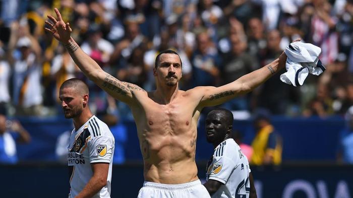 Zlatan Ibrahimovice dudak uçuklatan maaş