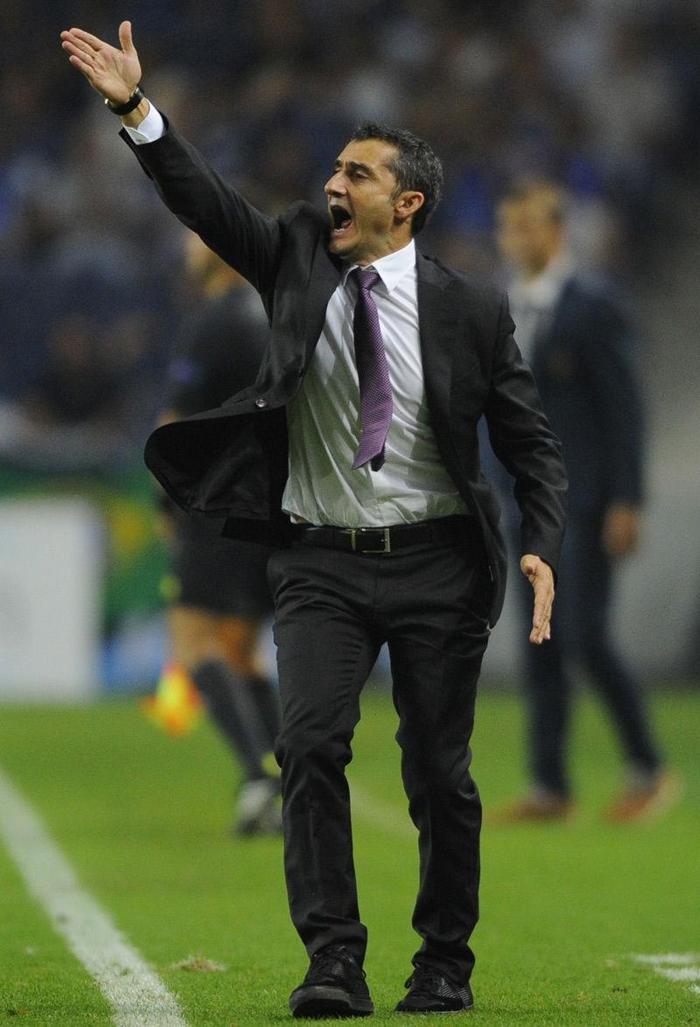 21 - Ernesto Valverde (Athletic Bilbao)