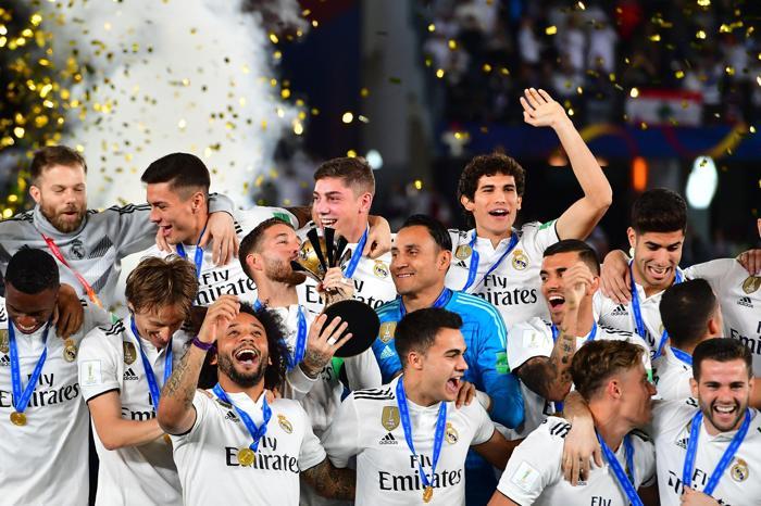 Dünya şampiyonu Real Madrid kupasına kavuştu