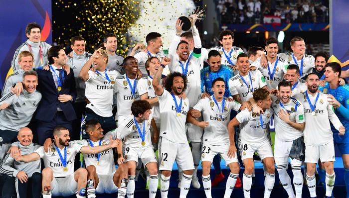 Dünya şampiyonu Real Madrid kupasına kavuştu