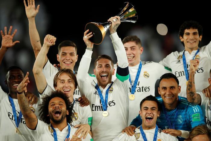 Dünya şampiyonu Real Madrid kupasına kavuştu