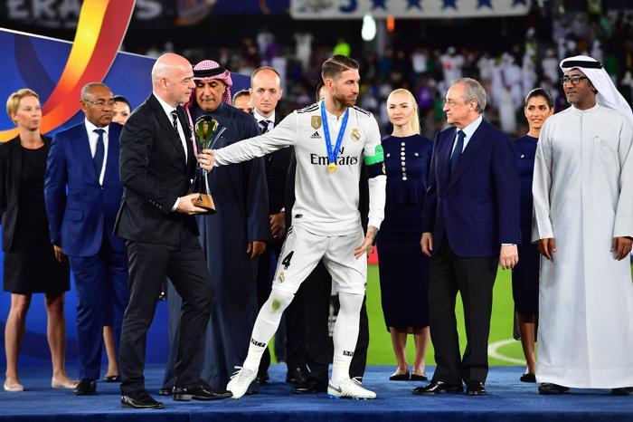 Dünya şampiyonu Real Madrid kupasına kavuştu