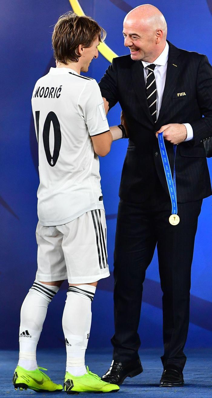 Dünya şampiyonu Real Madrid kupasına kavuştu
