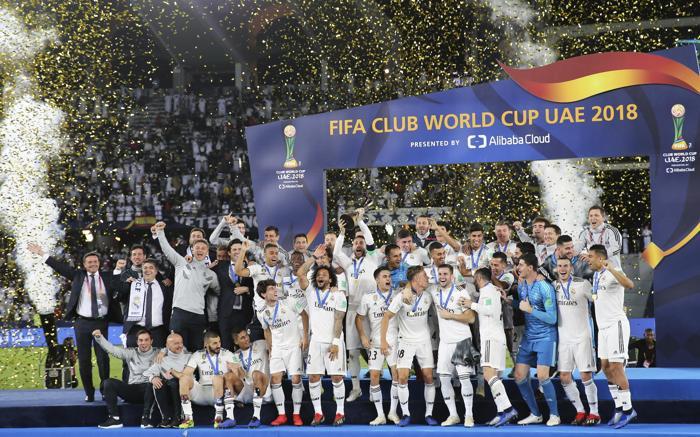 Dünya şampiyonu Real Madrid kupasına kavuştu