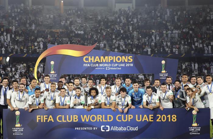 Dünya şampiyonu Real Madrid kupasına kavuştu