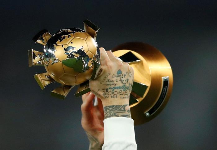 Dünya şampiyonu Real Madrid kupasına kavuştu