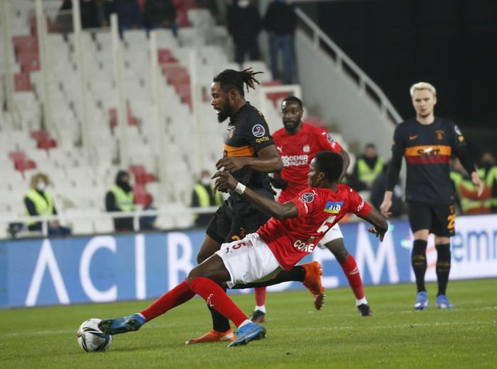 Fanatik yazarları Sivasspor - Galatasaray maçını yazdı