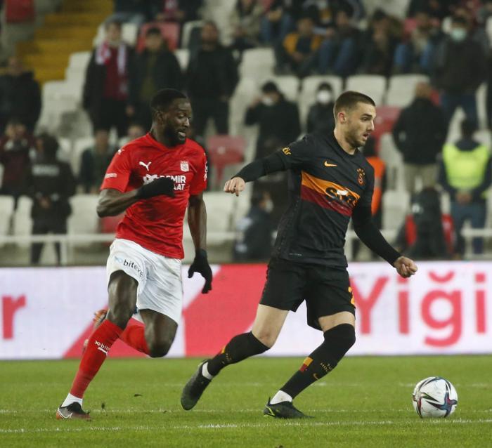 Fanatik yazarları Sivasspor - Galatasaray maçını yazdı