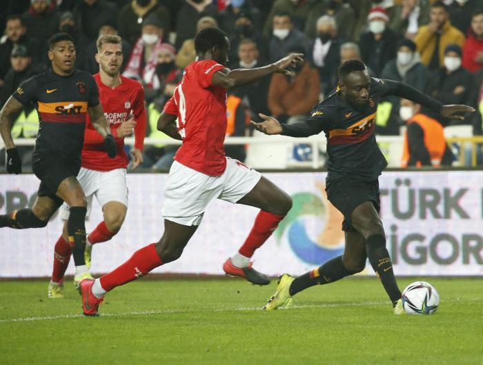 Fanatik yazarları Sivasspor - Galatasaray maçını yazdı