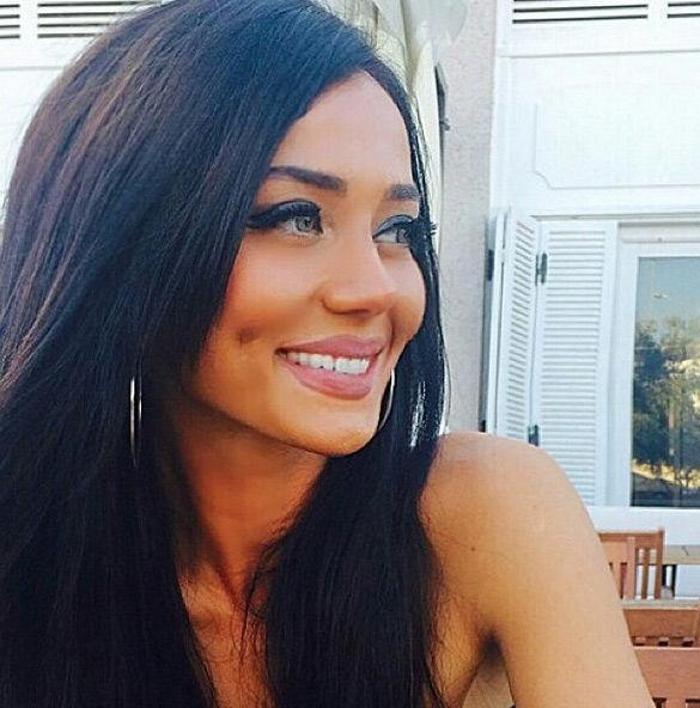 Ronaldonun gözdesi Cansu Taşkın Çin yolcusu