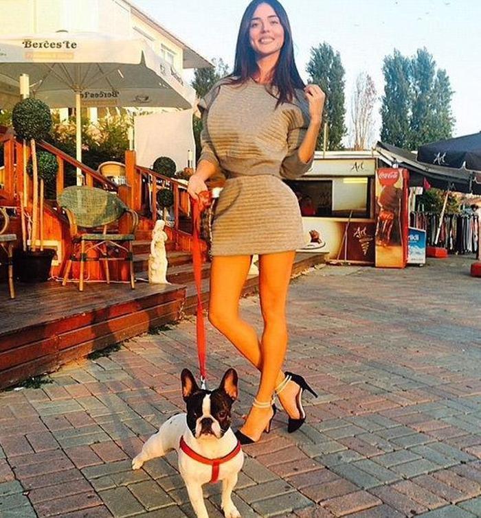 Ronaldonun gözdesi Cansu Taşkın Çin yolcusu