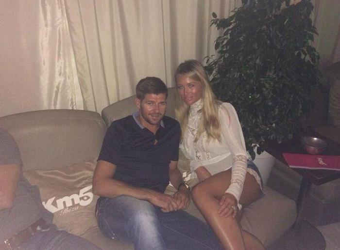 Steven Gerrard ile evlenince hayatı değişti