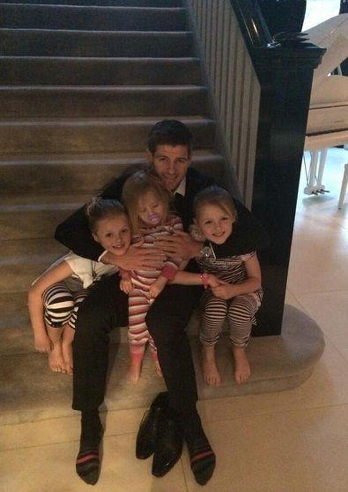 Steven Gerrard ile evlenince hayatı değişti