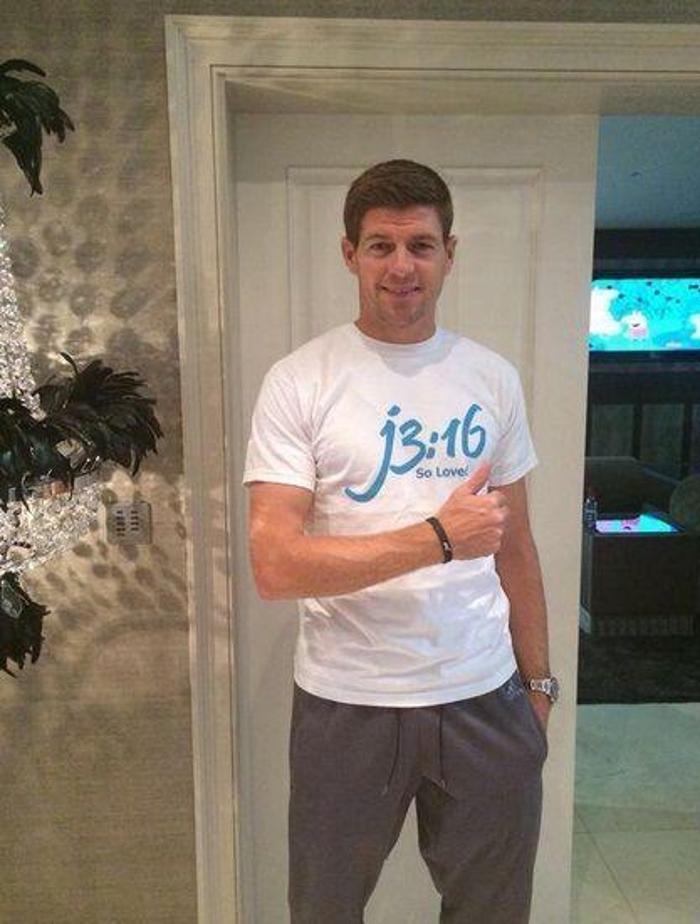 Steven Gerrard ile evlenince hayatı değişti