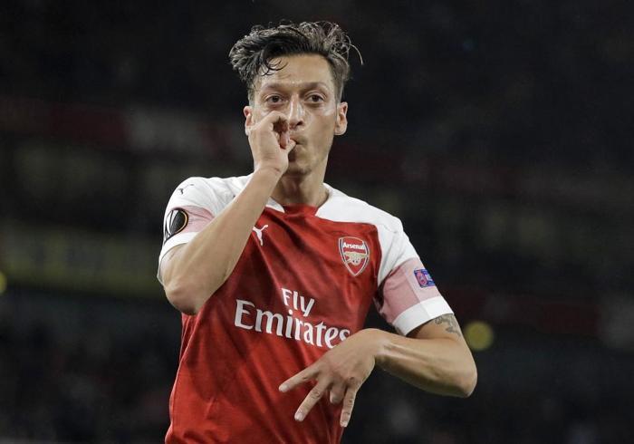 Mesut Özil hakkında dev transfer iddiası Yılın takası...