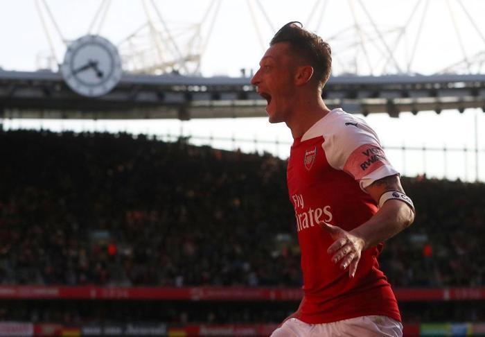 Mesut Özil hakkında dev transfer iddiası Yılın takası...