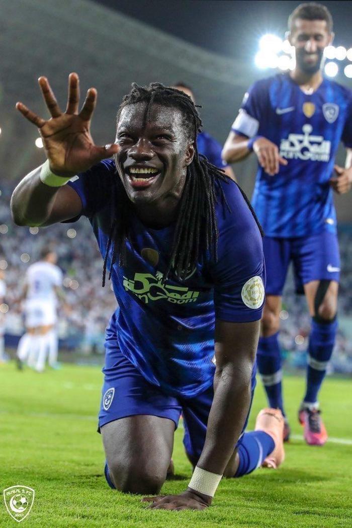 DAMİEN COMOLLİNİN KANKASI