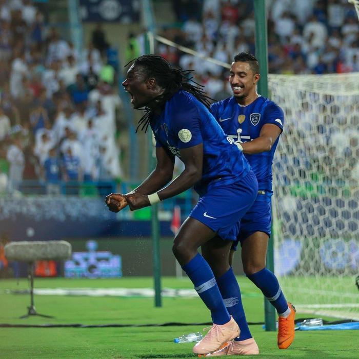 Fenerbahçeden Bafetimbi Gomis bombası Fransada transfer pazarlığı