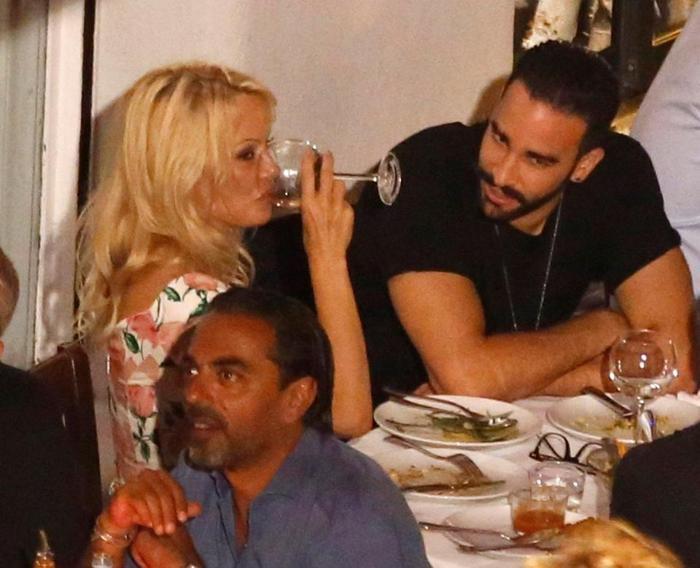Pamela Anderson, Adil Ramiyle olan ilişkisini anlattı