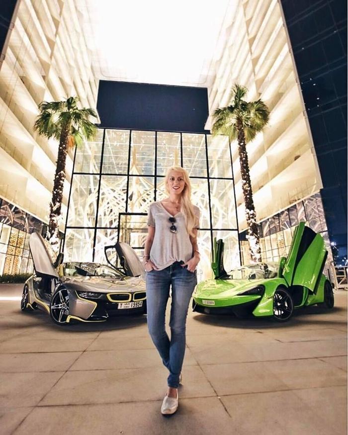 Alexandra Mary Hirschi İstanbulda hayranlarıyla buluştu