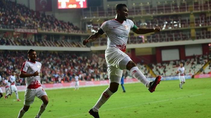 İki skandal birden Etoo ve Nasri herkesi şoke etti...