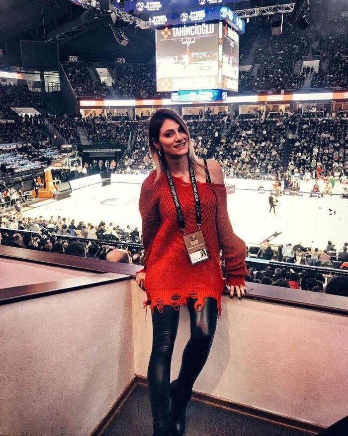 Kerem Tunçeri, Sinem Öktenle görüntülendi