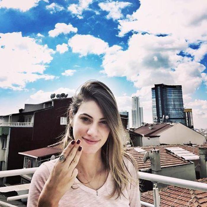 Kerem Tunçeri, Sinem Öktenle görüntülendi