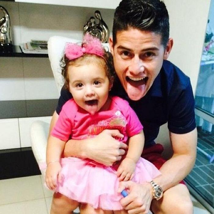 Mutlu aile babası: James Rodriguez