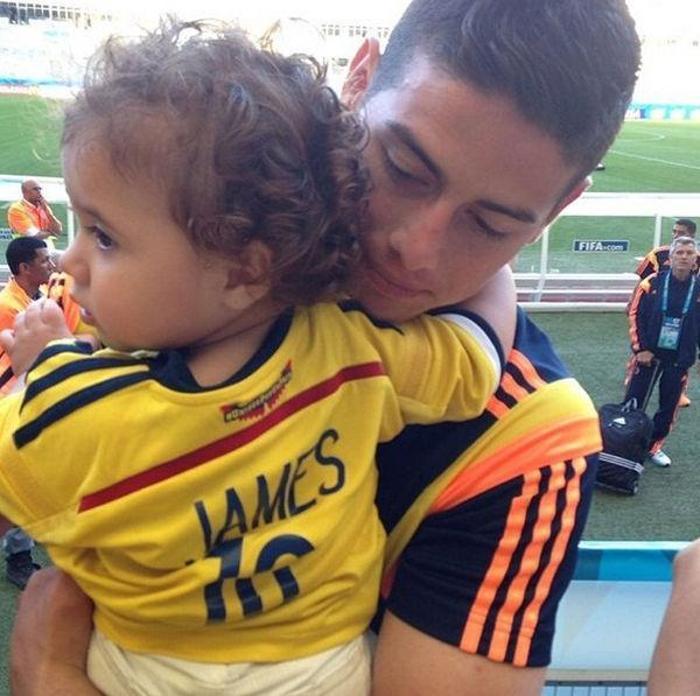 Mutlu aile babası: James Rodriguez