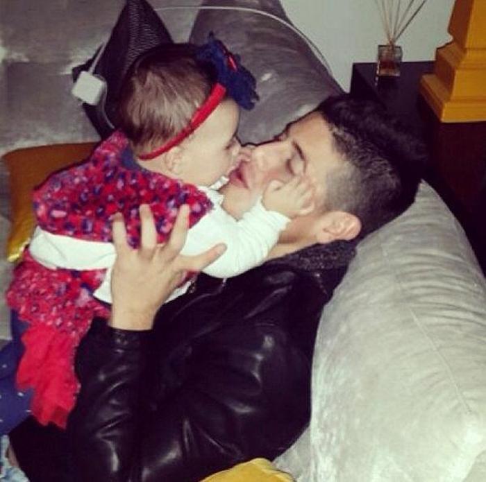 Mutlu aile babası: James Rodriguez