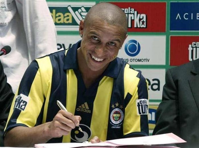 İmza töreni dediğin böyle olur