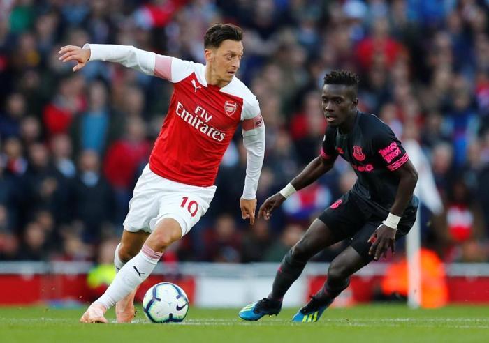 Mesut Özille ilgili flaş transfer iddiası Fenerbahçe detayı...