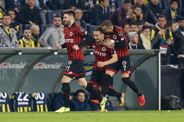 Fanatik yazarlarının Fenerbahçe - Gençlerbirliği maçı yorumları