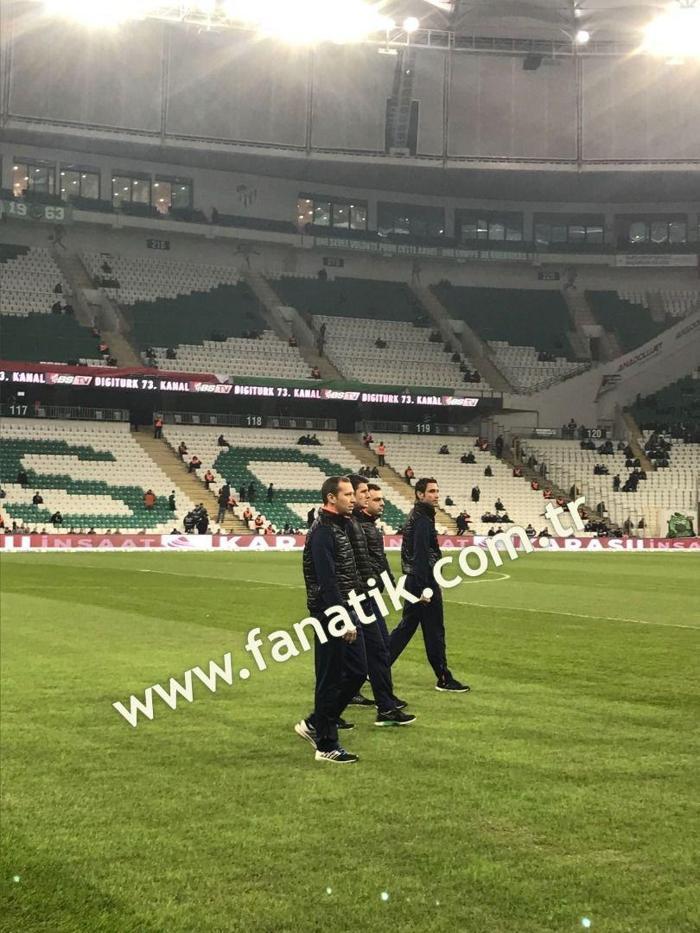 Bursaspor-Beşiktaş mücadelesi öncesi zemin şoku