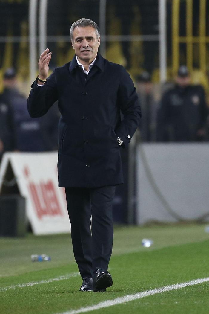 İşte Ersun Yanalın Fenerbahçeye oynatmak istediği sistem