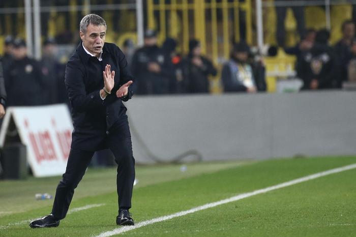İşte Ersun Yanalın Fenerbahçeye oynatmak istediği sistem