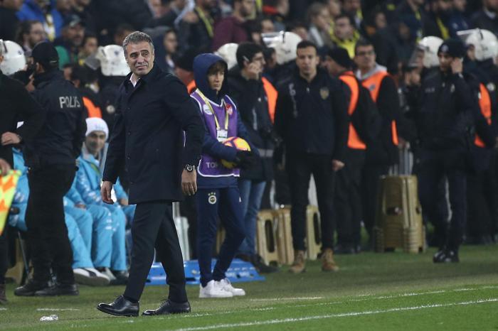 İşte Ersun Yanalın Fenerbahçeye oynatmak istediği sistem