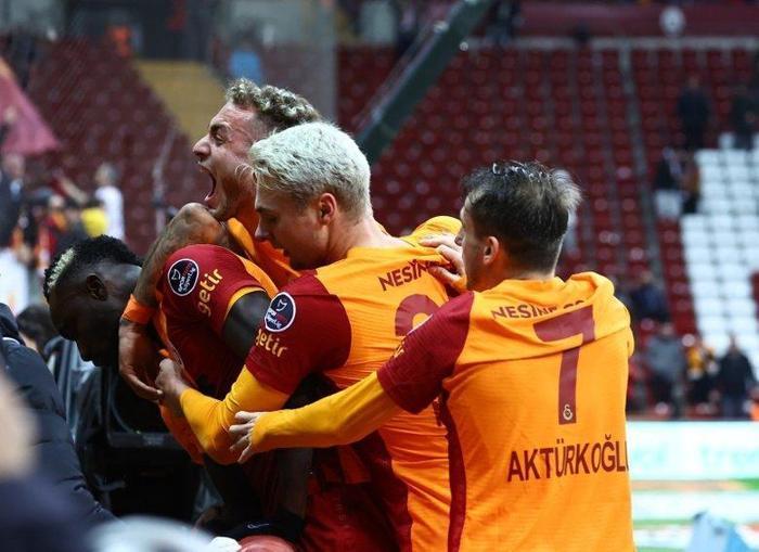 Galatasarayda Fatih Terimden Lazio maçına Marsilya formülü