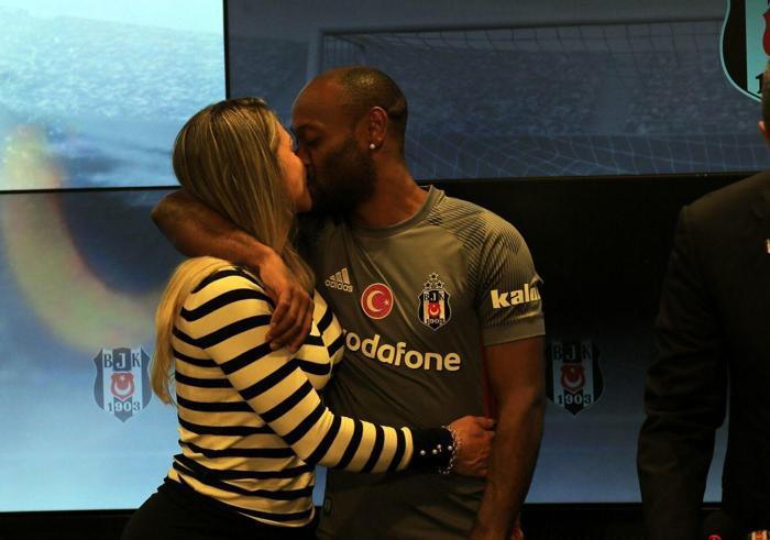 Beşiktaşta Love ve Cyle Larin imzaladı